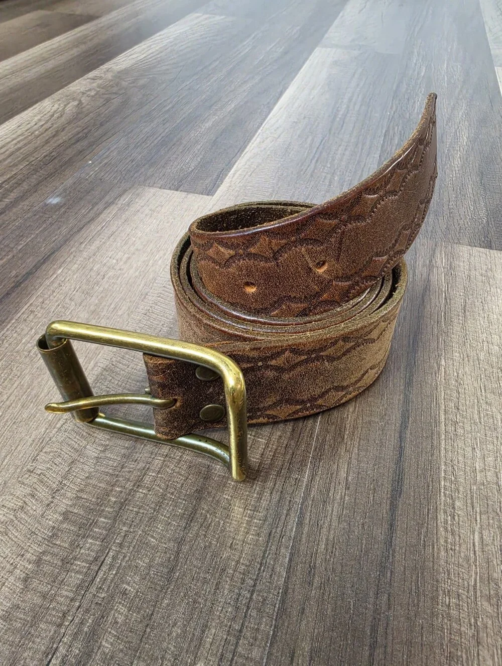 Vintage GAP Tooled Brown Leather Belt USA Brass Roller Buckle Americana. 38